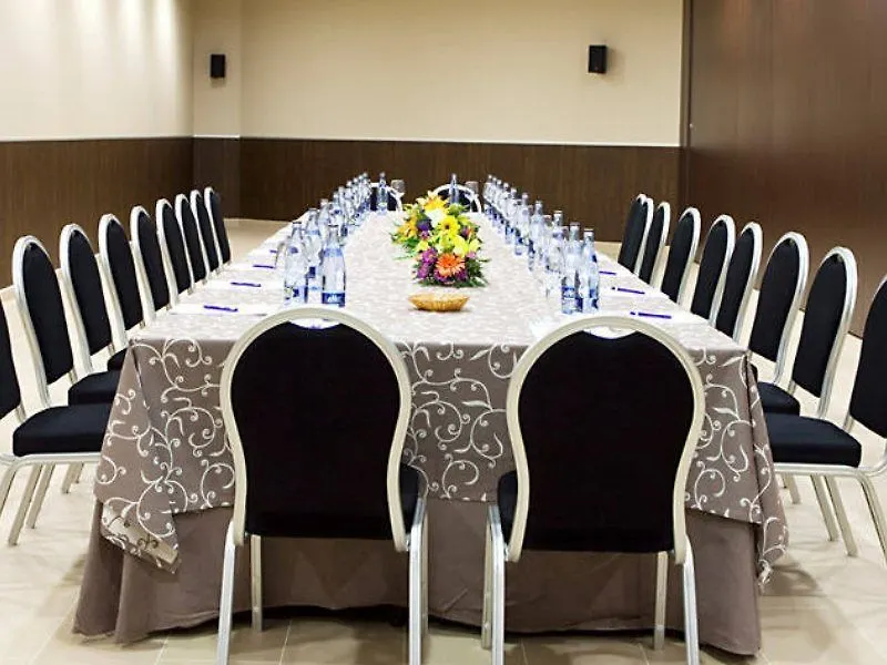 Bluesea Gran Cervantes Торремолинос